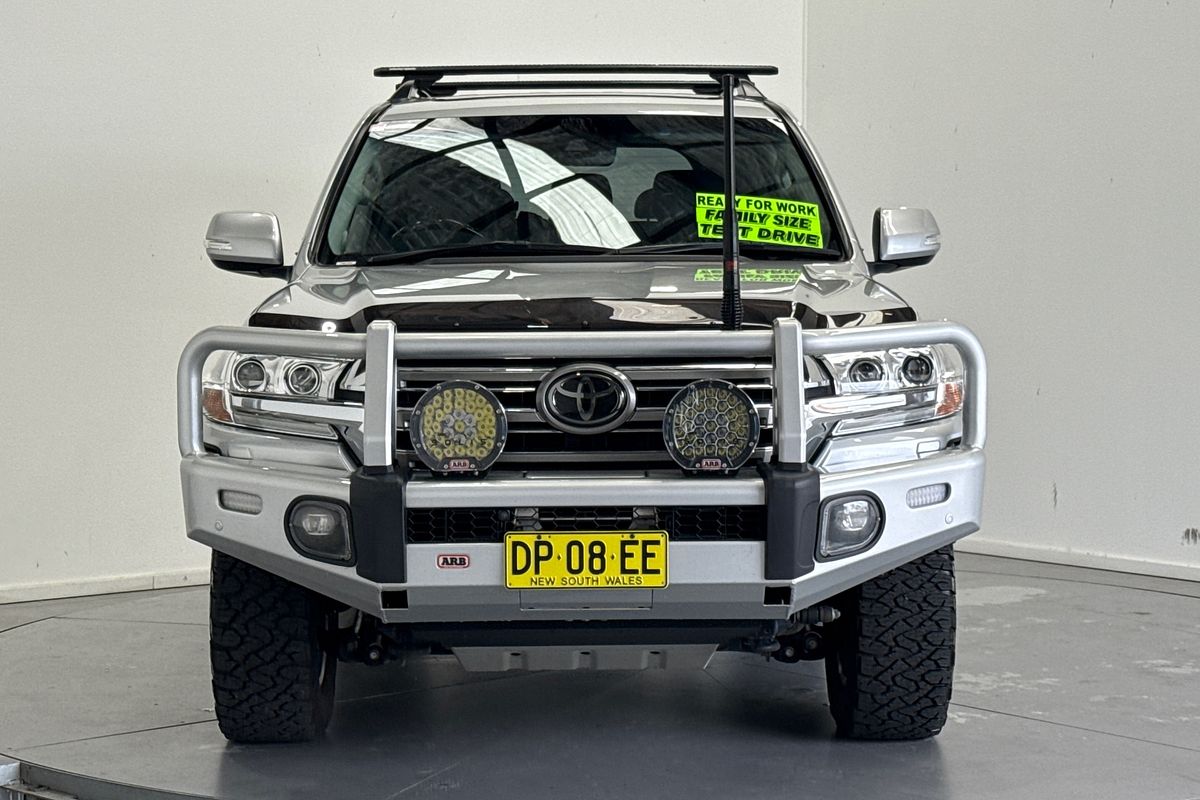 2017 Toyota Landcruiser SAHARA (4x4) VDJ200R MY16