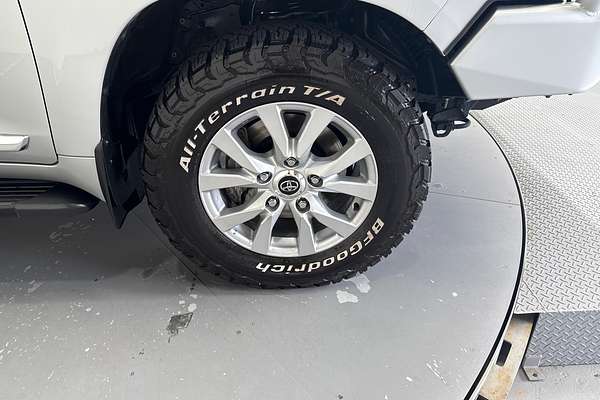 2017 Toyota Landcruiser SAHARA (4x4) VDJ200R MY16