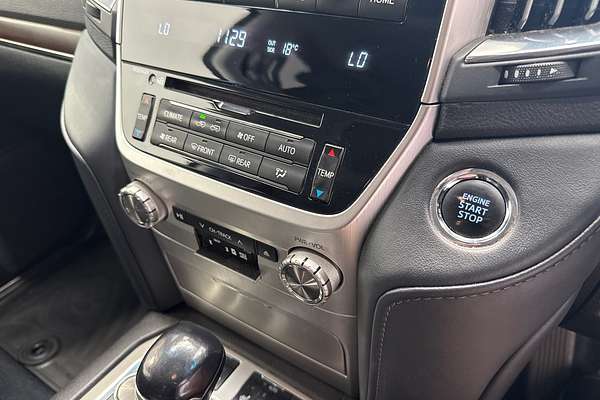 2017 Toyota Landcruiser SAHARA (4x4) VDJ200R MY16