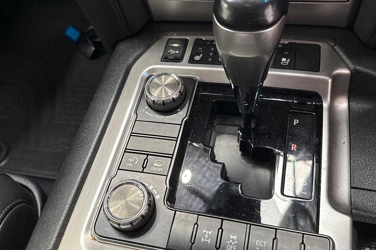 2017 Toyota Landcruiser SAHARA (4x4) VDJ200R MY16