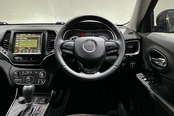 2019 Jeep Cherokee Night Eagle KL