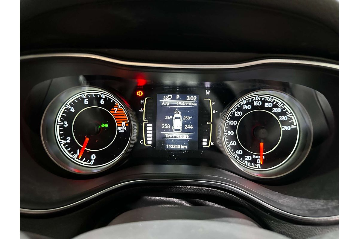 2019 Jeep Cherokee Night Eagle KL