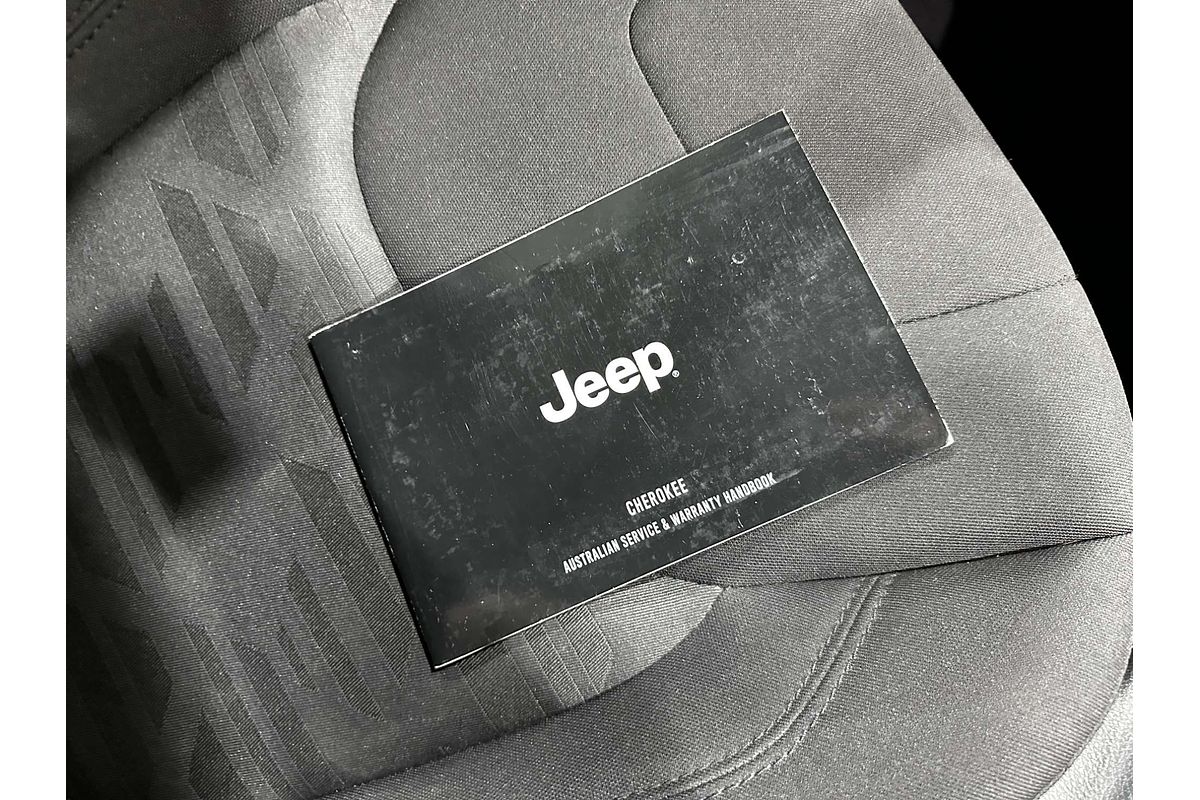 2019 Jeep Cherokee Night Eagle KL