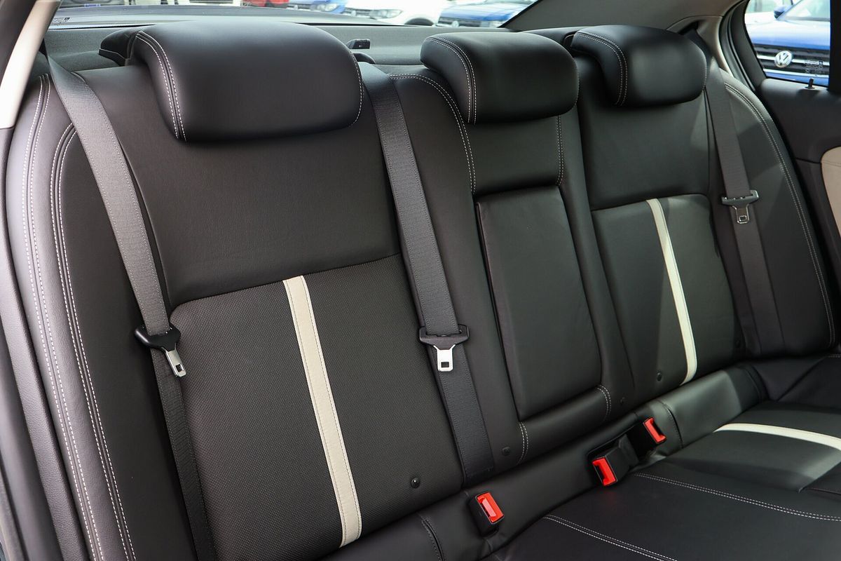 2015 Holden Calais V VF