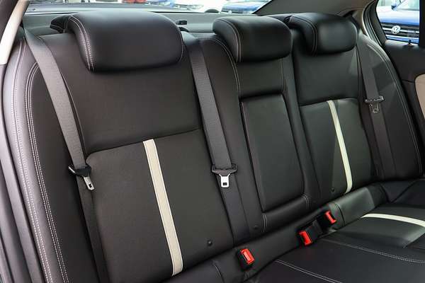 2015 Holden Calais V VF