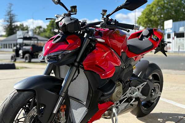 2025 Ducati Streetfighter V4 Streetfighter
