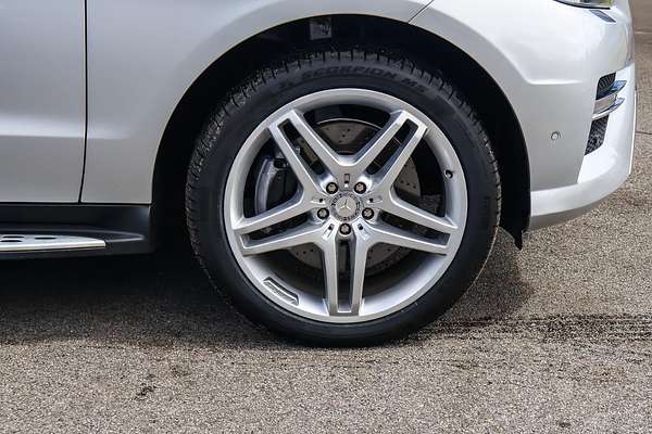 2014 Mercedes-Benz M-Class ML400 W166