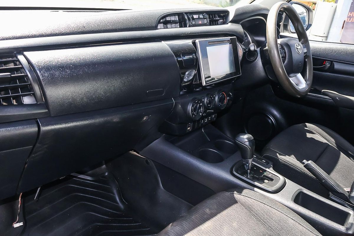 2018 Toyota Hilux SR GUN126R 4X4