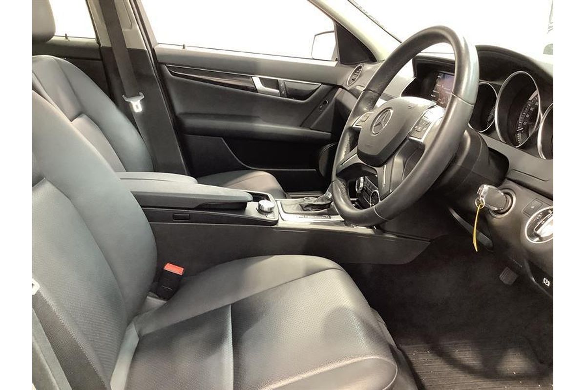 2012 Mercedes-Benz C-Class C200 BlueEFFICIENCY Avantgarde W204