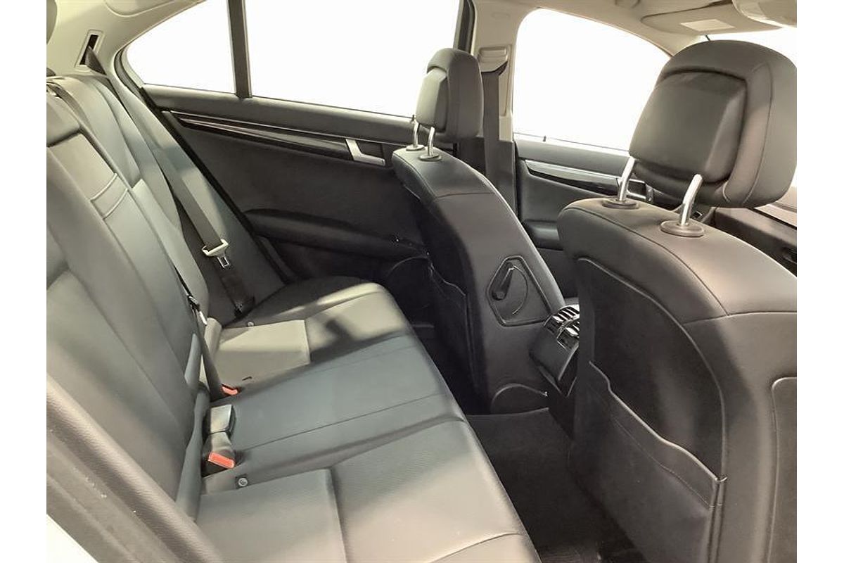 2012 Mercedes-Benz C-Class C200 BlueEFFICIENCY Avantgarde W204