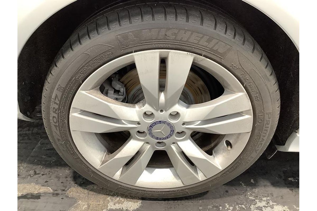 2012 Mercedes-Benz C-Class C200 BlueEFFICIENCY Avantgarde W204