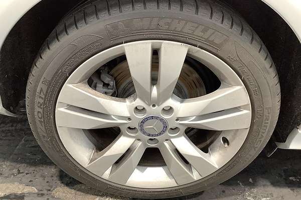 2012 Mercedes-Benz C-Class C200 BlueEFFICIENCY Avantgarde W204