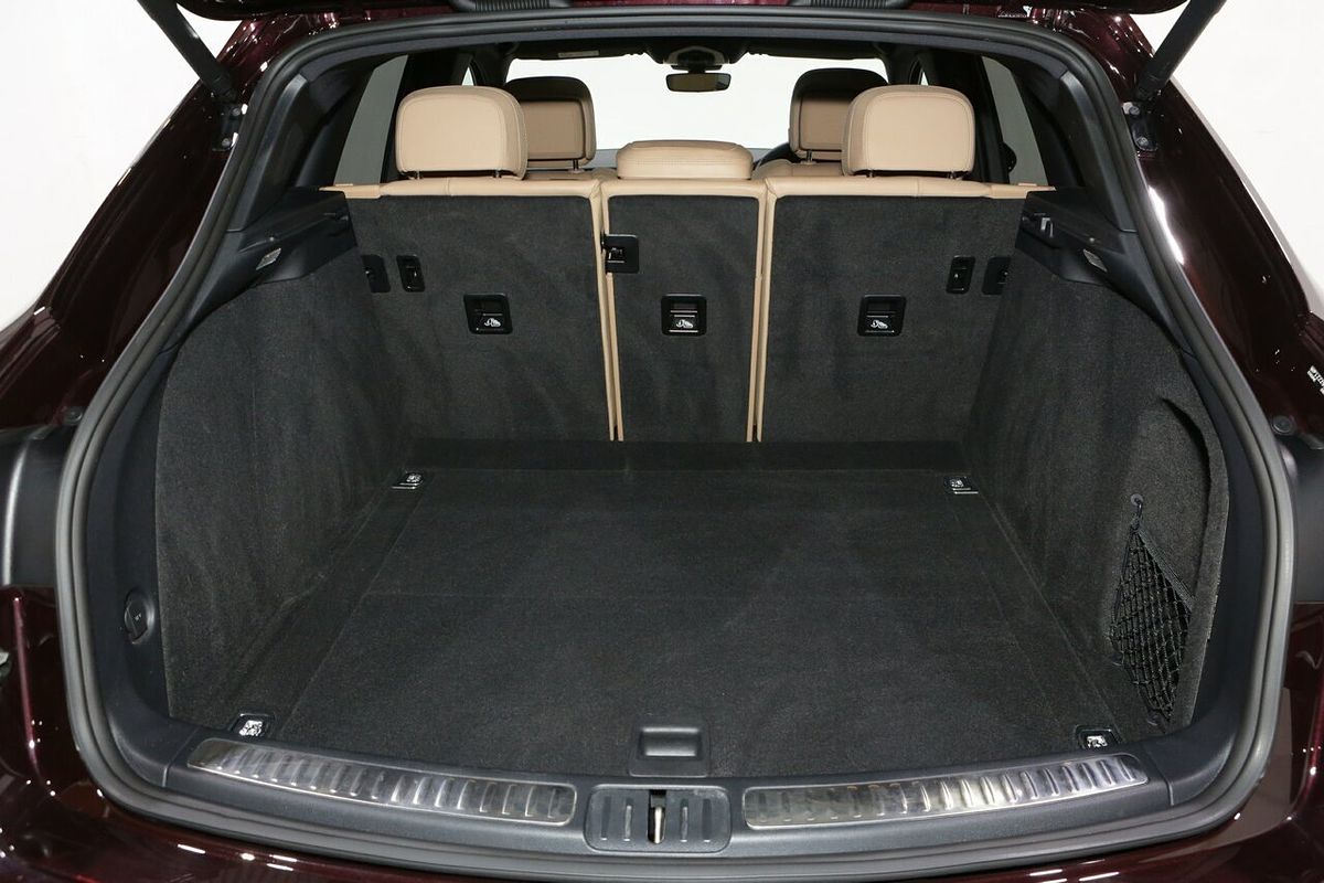 2022 Porsche Macan 95B