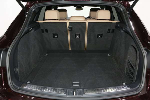 2022 Porsche Macan 95B