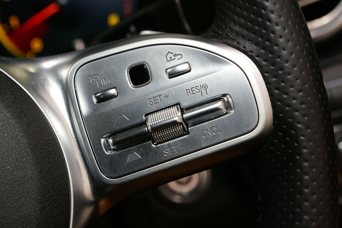 2018 Mercedes-Benz C-Class C300 W205