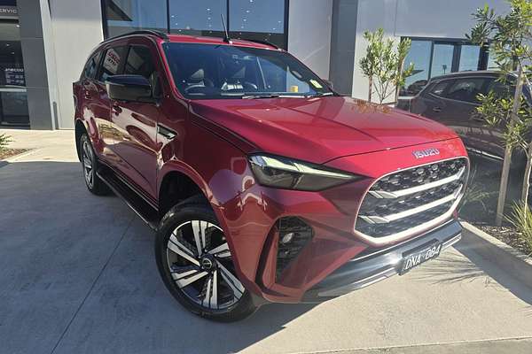 2025 Isuzu MU-X LS-T