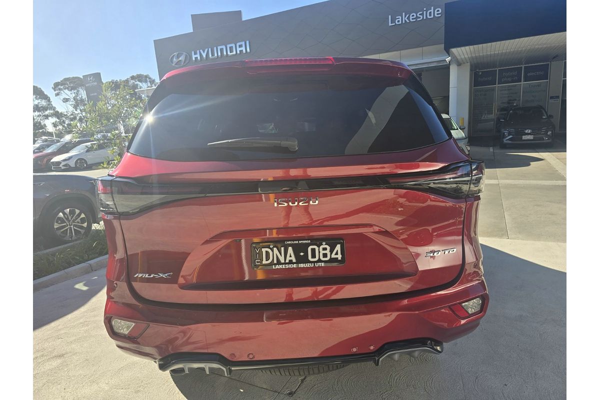 2025 Isuzu MU-X LS-T