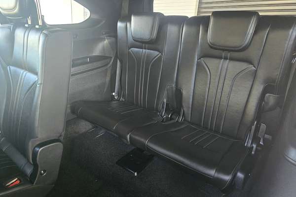 2025 Isuzu MU-X LS-T