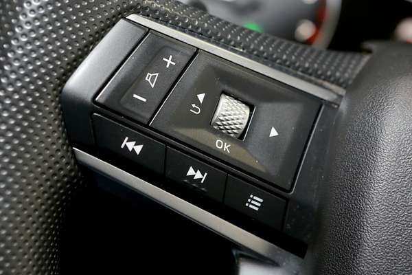 2023 Mitsubishi Outlander ES ZM