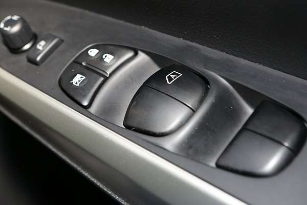 2020 Nissan Navara ST-X D23 4X4