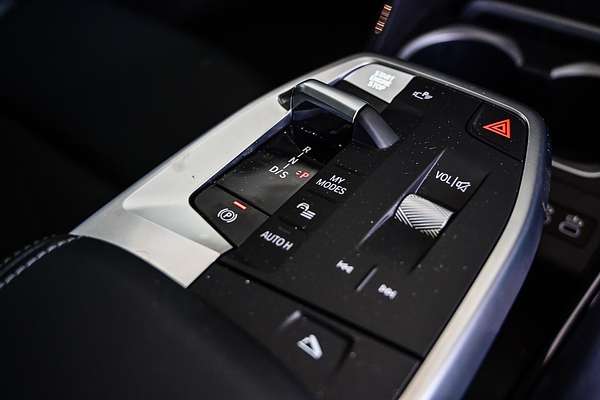 2025 BMW X2 xDrive20i M Sport U10