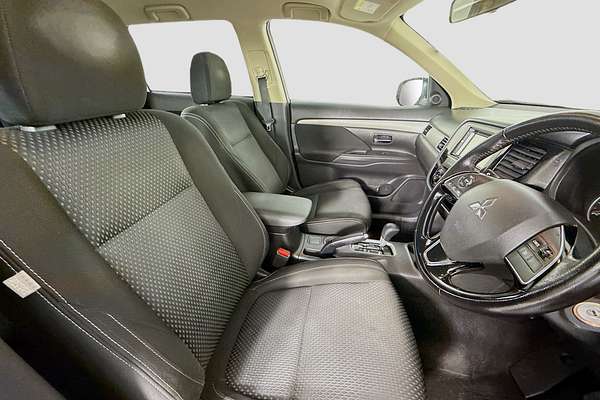 2016 Mitsubishi Outlander OUTLANDER LS (4x2) ZK MY16
