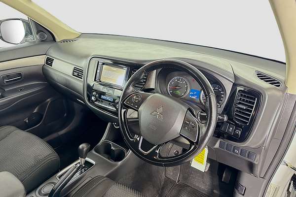 2016 Mitsubishi Outlander OUTLANDER LS (4x2) ZK MY16