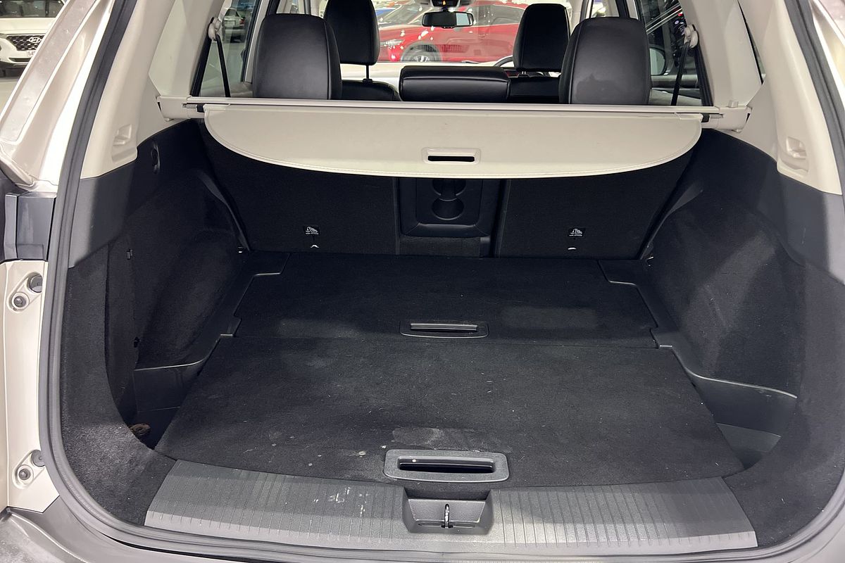 2023 Nissan X-TRAIL ST-L T33