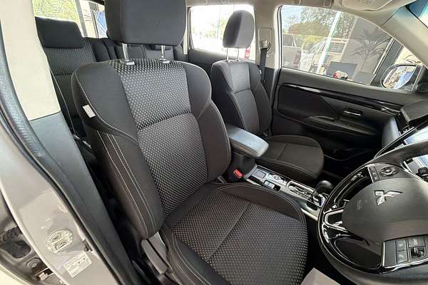 2019 Mitsubishi Outlander ES ZL