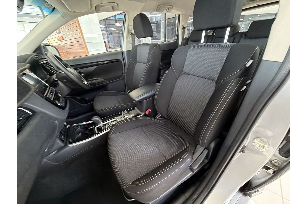 2019 Mitsubishi Outlander ES ZL