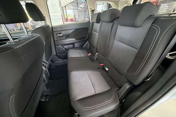 2019 Mitsubishi Outlander ES ZL