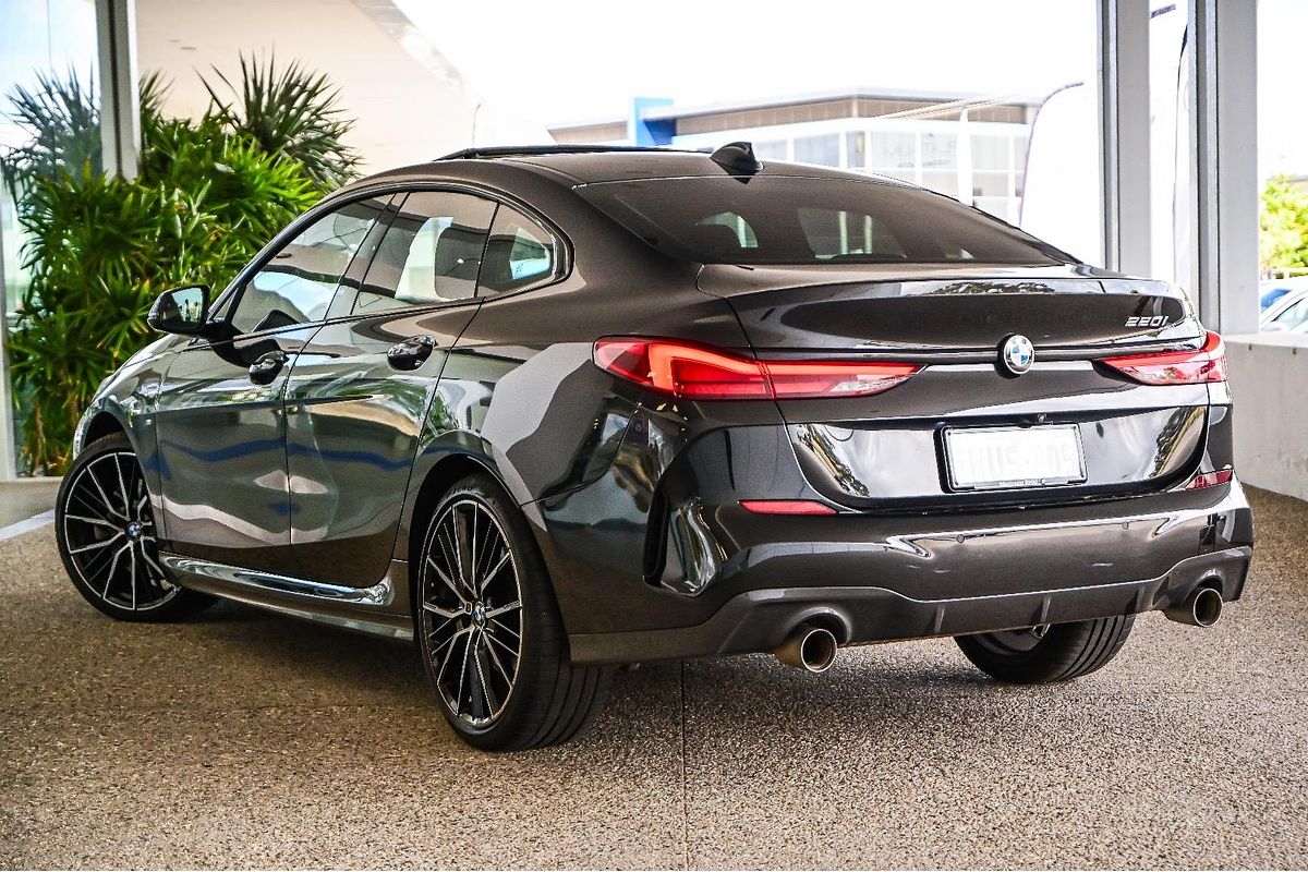 2022 BMW 2 Series 220i M Sport F44