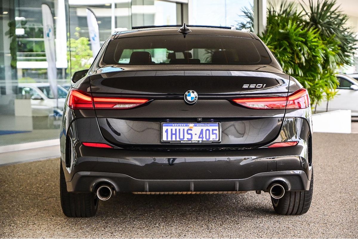 2022 BMW 2 Series 220i M Sport F44