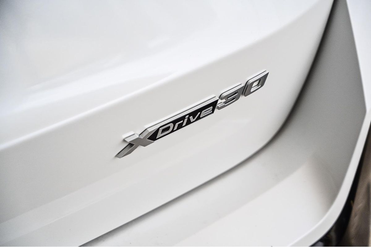 2024 BMW iX1 xDrive30 M Sport U11