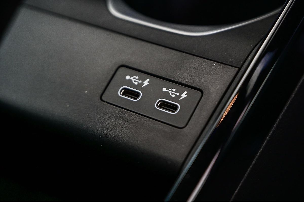 2024 BMW iX1 xDrive30 M Sport U11