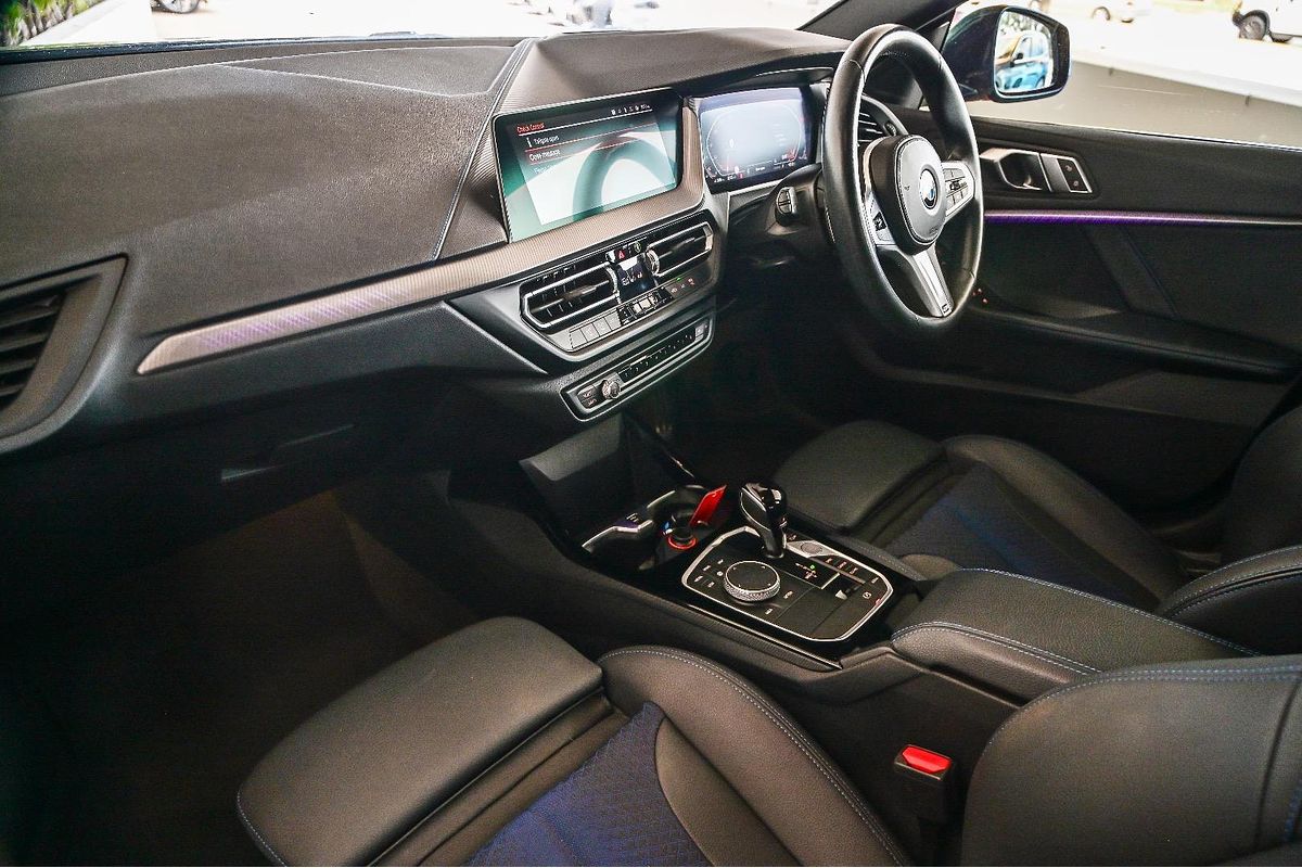 2022 BMW 2 Series 220i M Sport F44