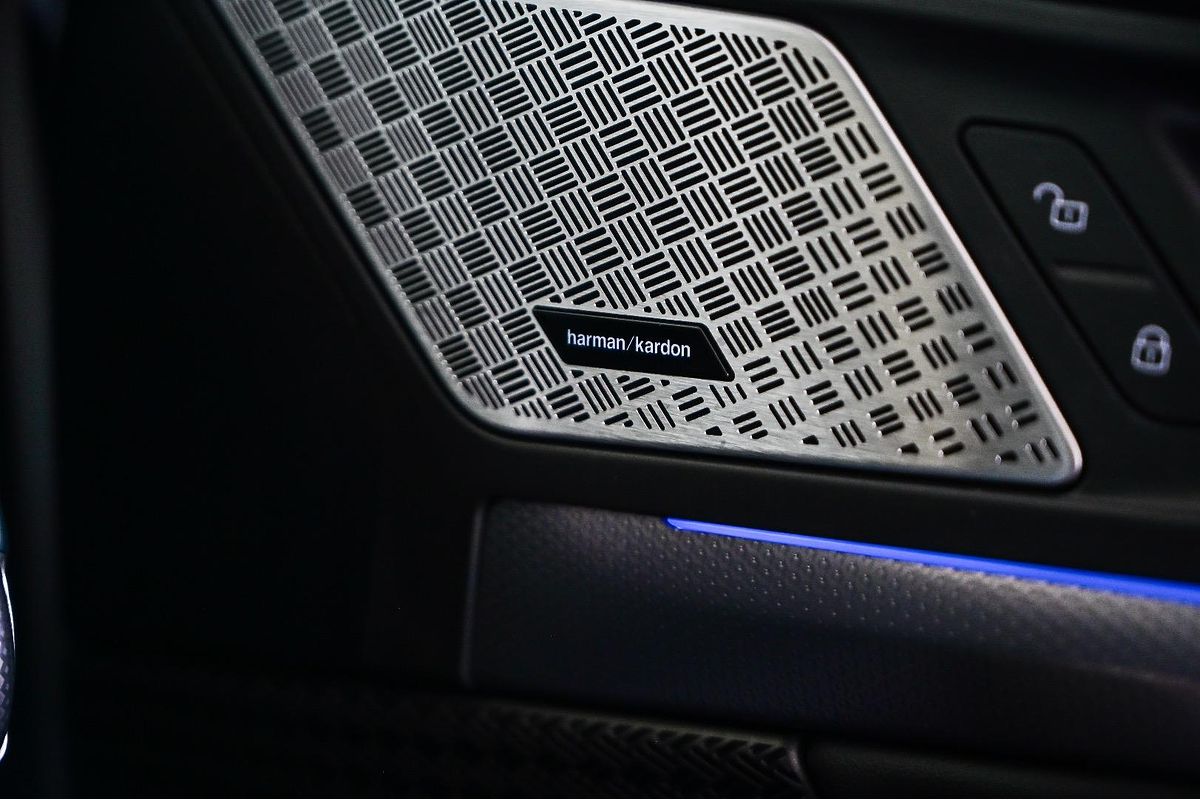 2024 BMW iX1 xDrive30 M Sport U11