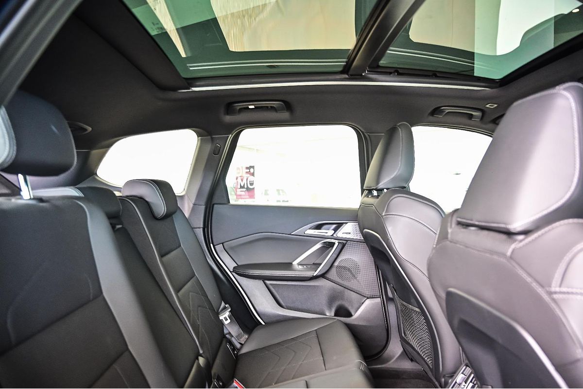 2024 BMW iX1 xDrive30 M Sport U11