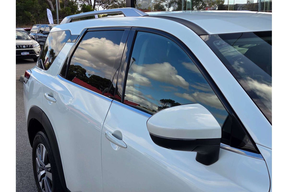 2023 Nissan Pathfinder Ti R53