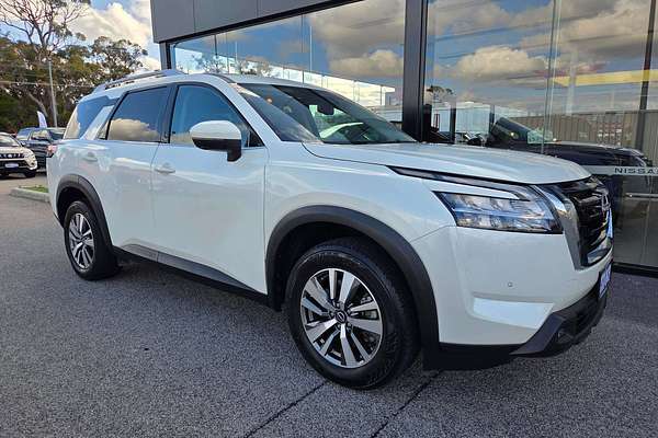 2023 Nissan Pathfinder Ti R53