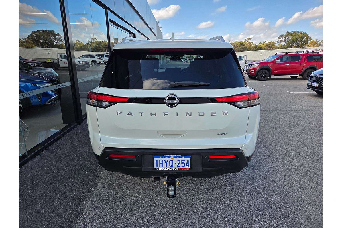 2023 Nissan Pathfinder Ti R53