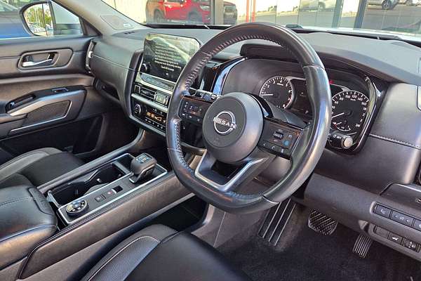 2023 Nissan Pathfinder Ti R53