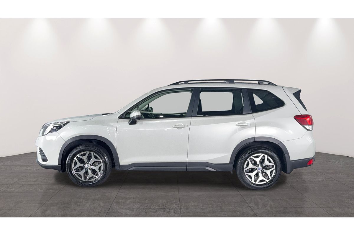 2023 Subaru Forester 2.5i 50 Years Edition S5