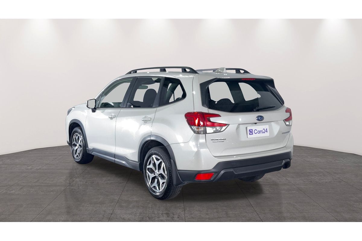 2023 Subaru Forester 2.5i 50 Years Edition S5