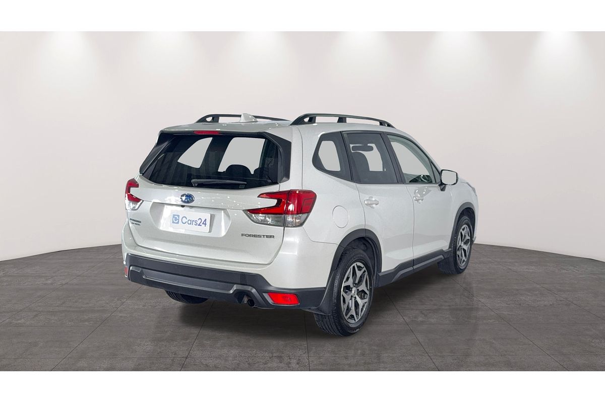 2023 Subaru Forester 2.5i 50 Years Edition S5