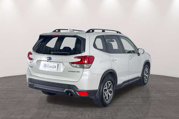 2023 Subaru Forester 2.5i 50 Years Edition S5