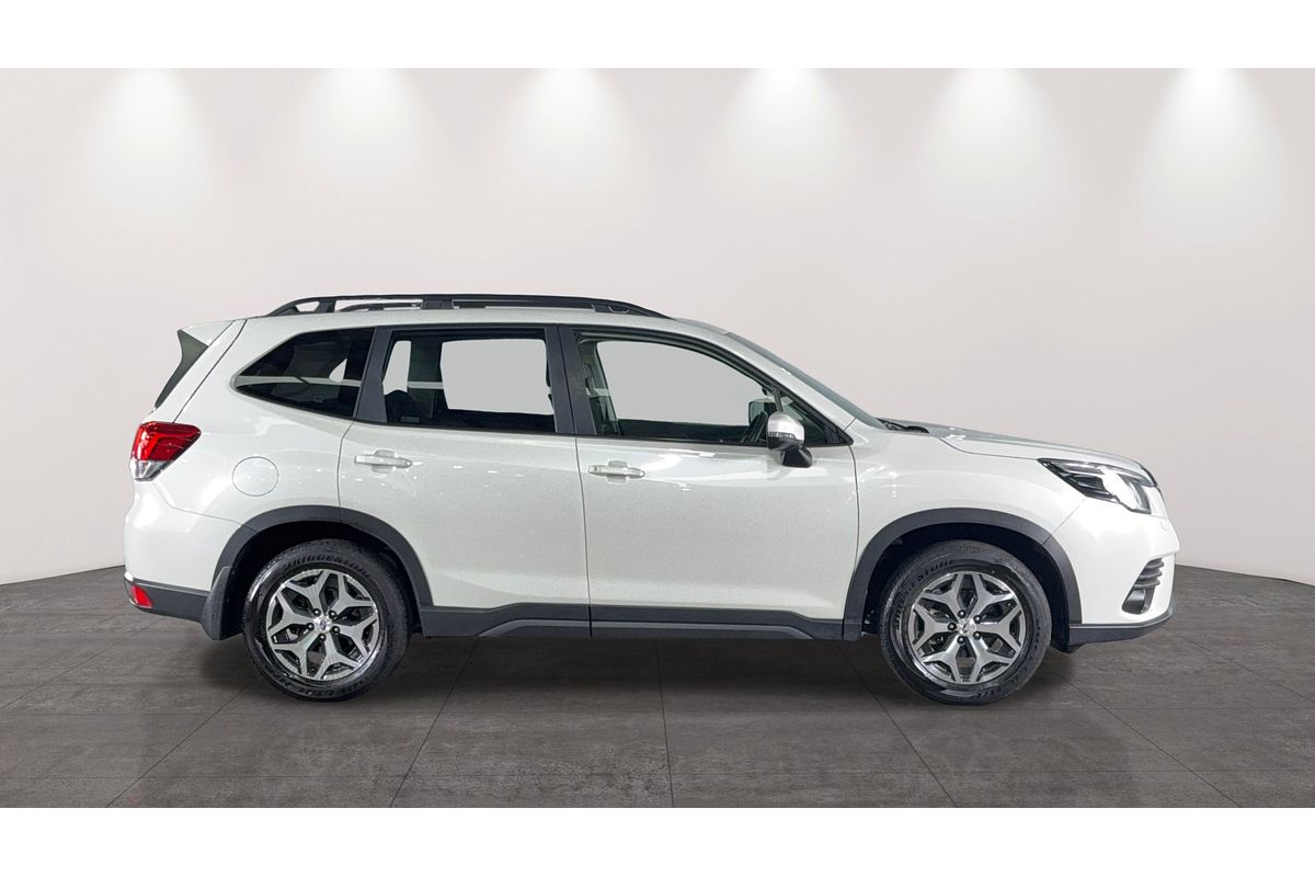 2023 Subaru Forester 2.5i 50 Years Edition S5