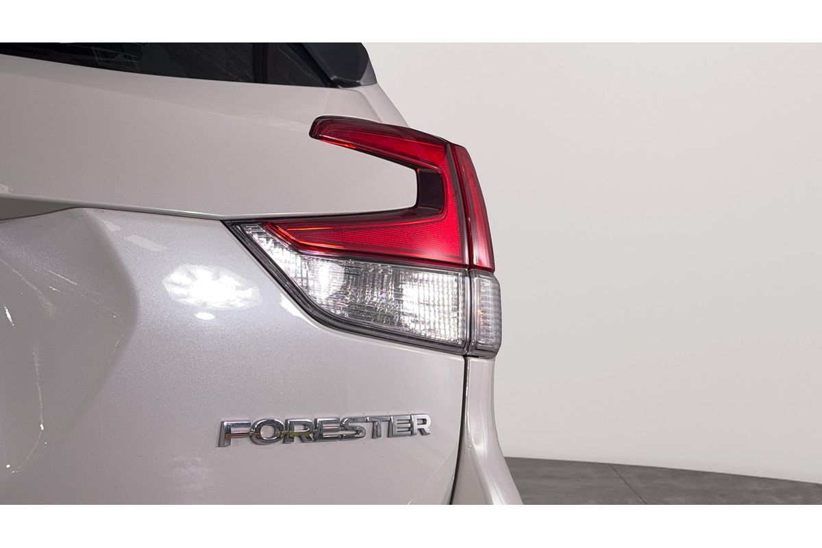 2023 Subaru Forester 2.5i 50 Years Edition S5