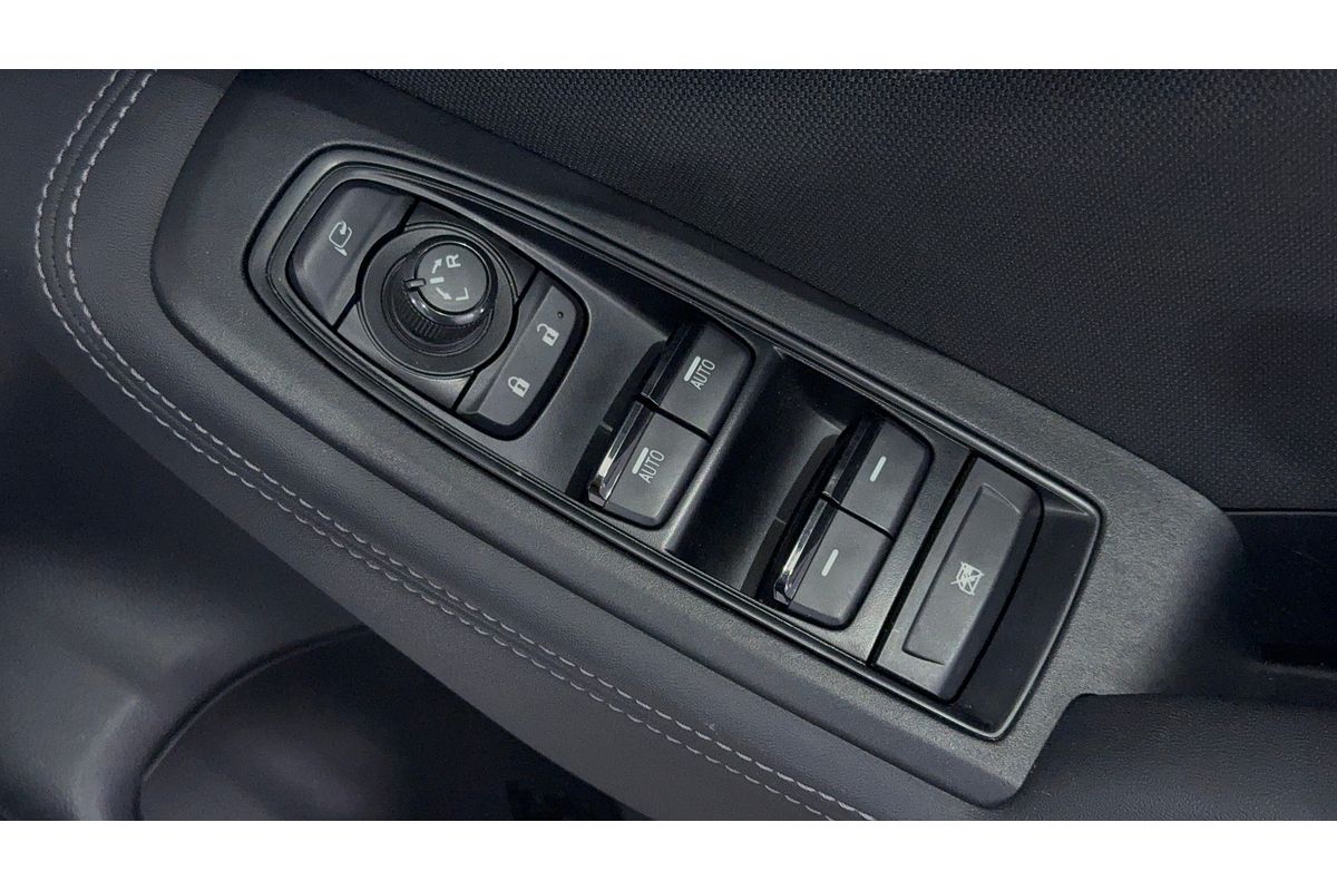 2023 Subaru Forester 2.5i 50 Years Edition S5