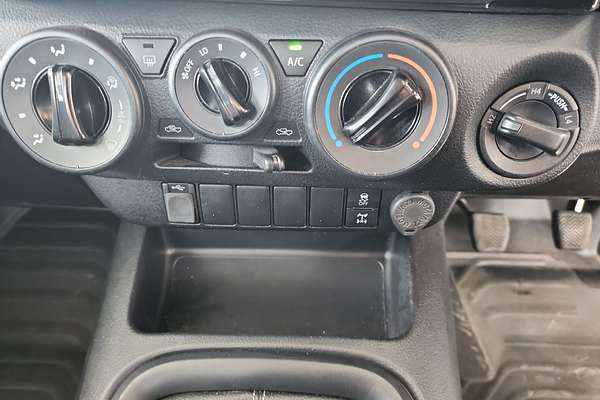 2021 Toyota Hilux SR GUN126R 4X4